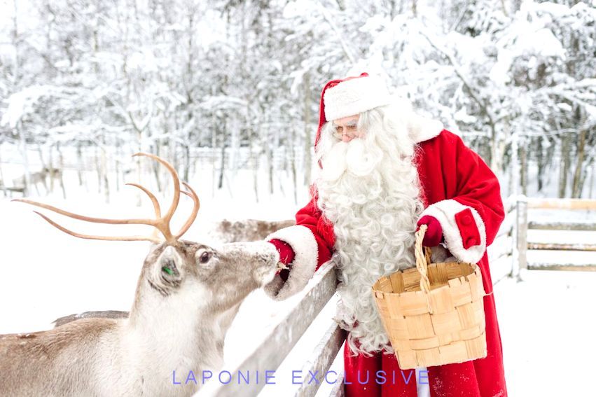 voyage Laponie père noël séjour Finlande père noël famille tout compris hôtel ou chalet 2023 2024 2025 photos